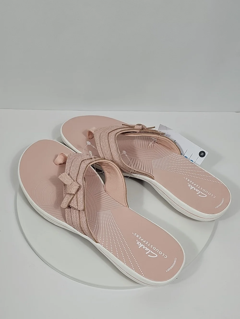 NWT Clarks Cloudsteppers Cushion Soft Bow Thong Sandals Blush Pink 12